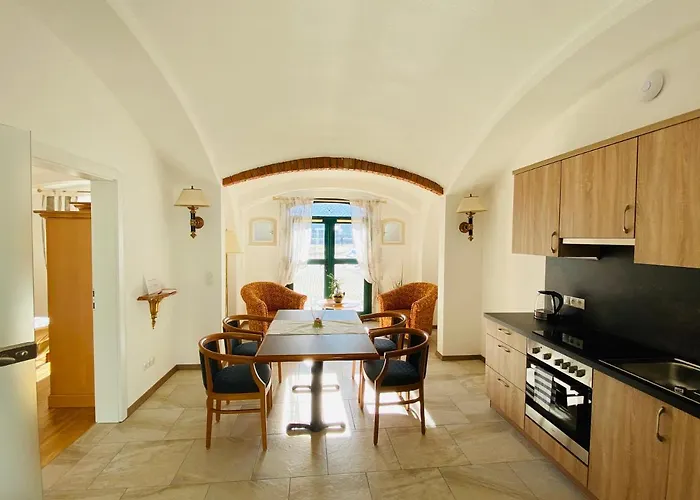 Schloss Krottenhof *