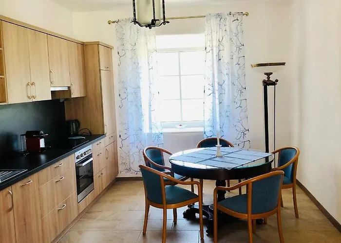 Schloss Krottenhof 朗根旺